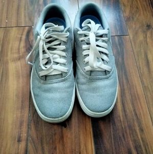 Nike SB gray sneakers